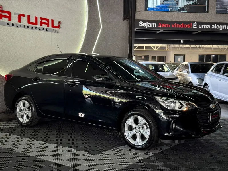 Chevrolet Onix Sedan Preto