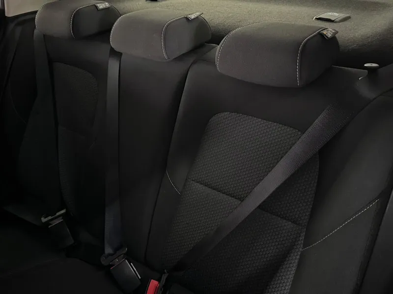 Chevrolet Onix Sedan Preto