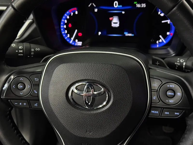 Toyota Corolla Cross Cinza