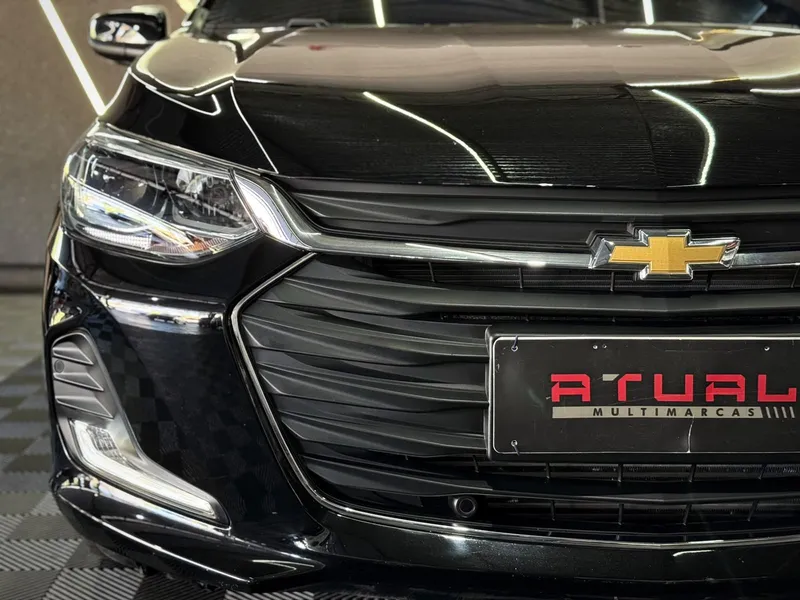 Chevrolet Onix Sedan Preto