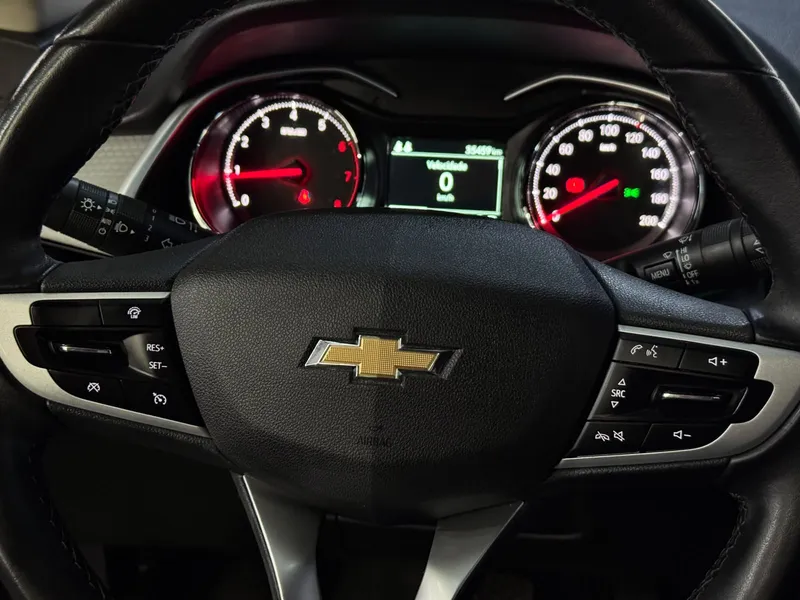 Chevrolet Onix Sedan Preto