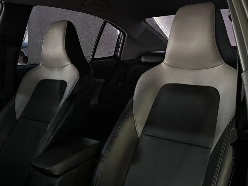 Chevrolet Onix Sedan Preto