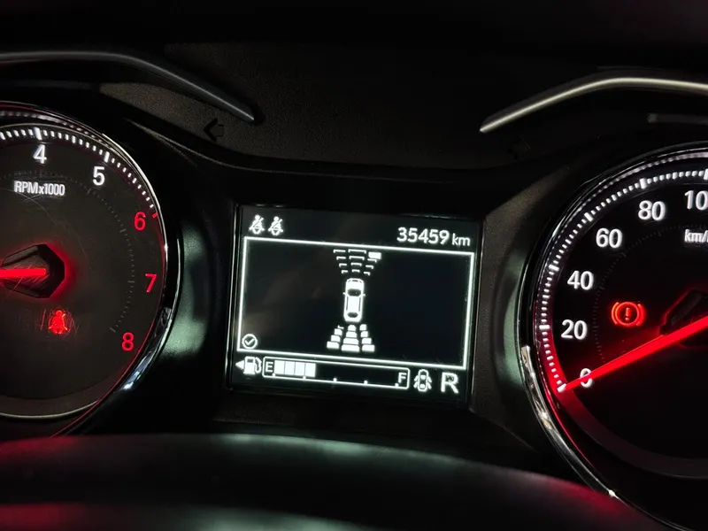 Chevrolet Onix Sedan Preto