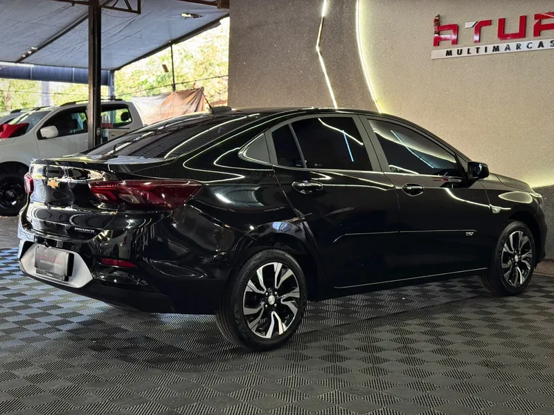 Chevrolet Onix Sedan Preto