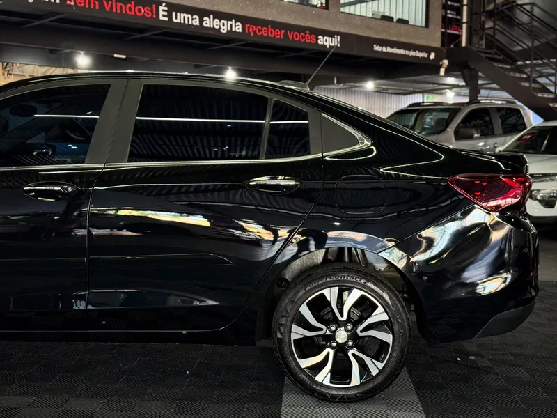 Chevrolet Onix Sedan Preto