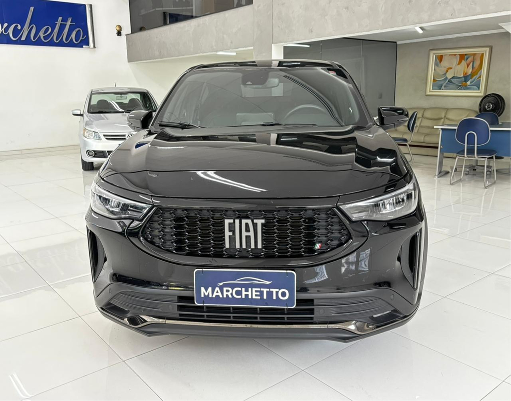 Fiat FASTBACK Preto