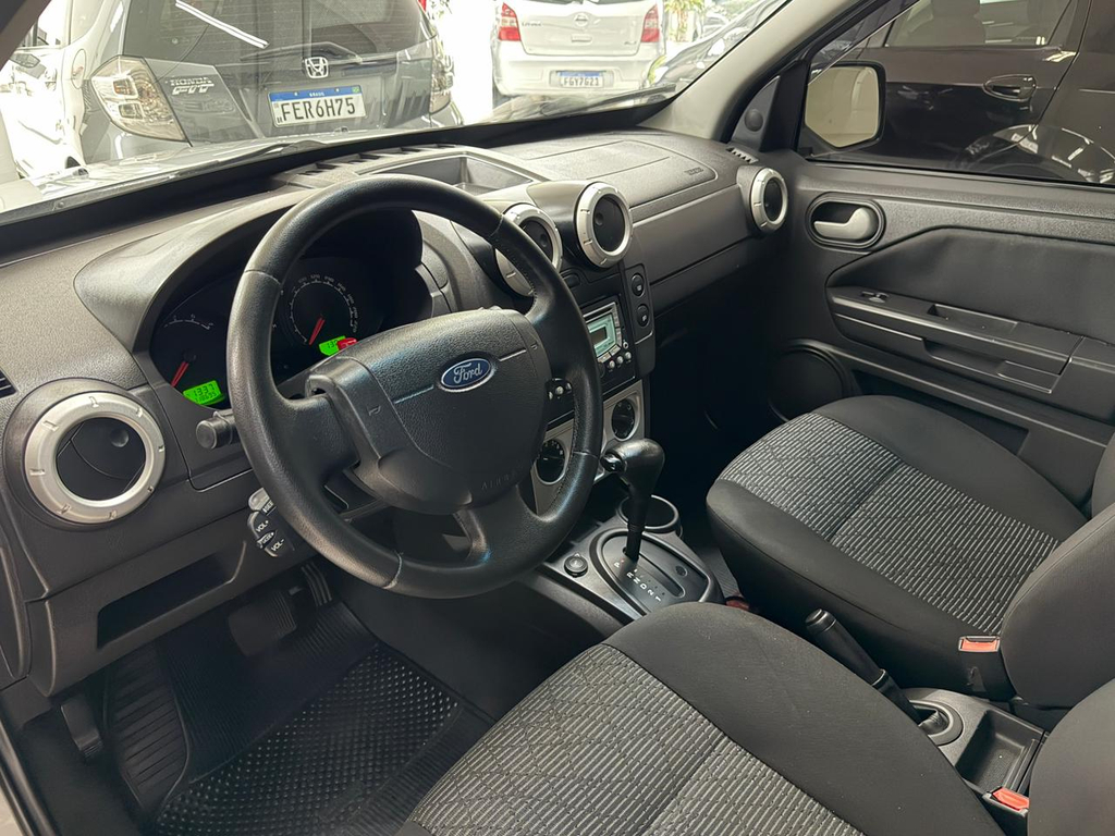 Ford EcoSport Prata