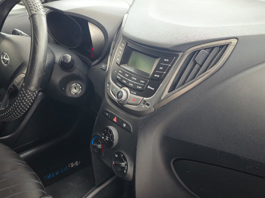 Hyundai HB20 Vermelho