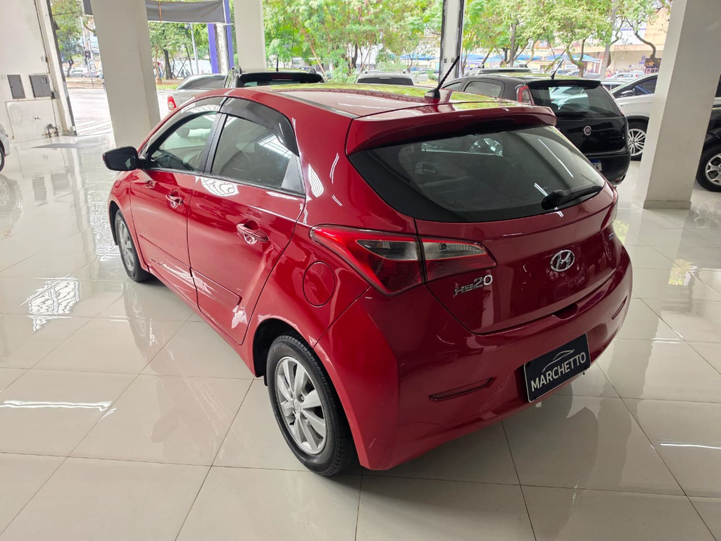 Hyundai HB20 Vermelho