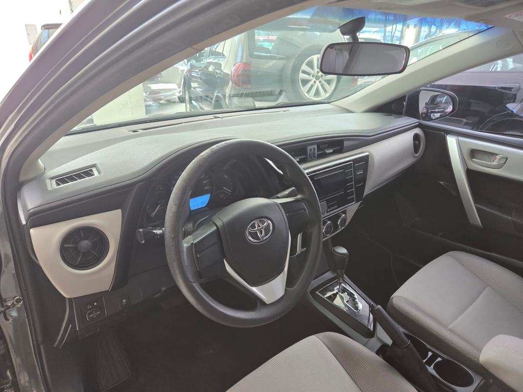 Toyota Corolla Cinza