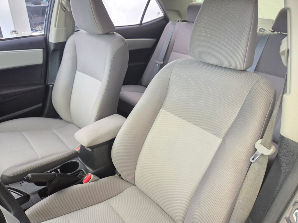 Toyota Corolla Cinza