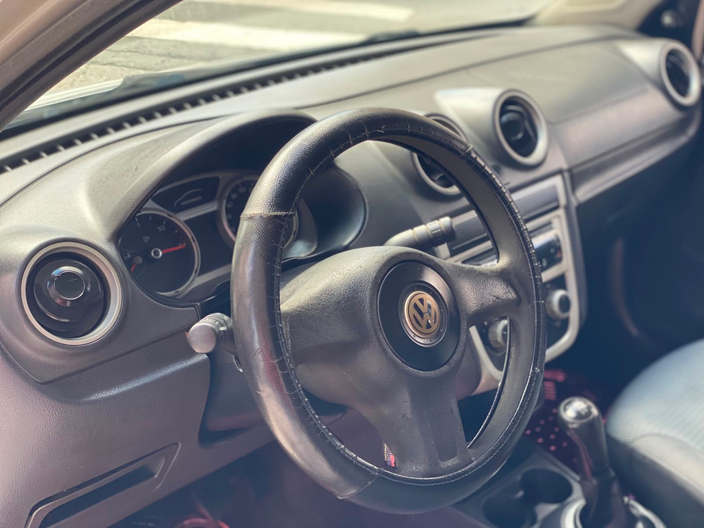 Volkswagen Gol Prata