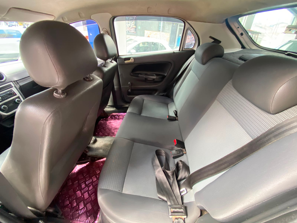 Volkswagen Gol Prata
