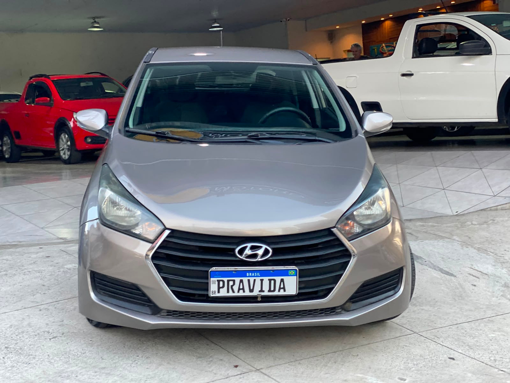 Hyundai HB20 Prata