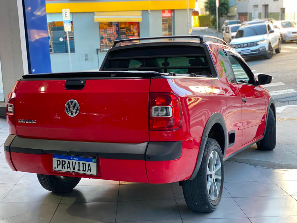 Volkswagen Saveiro Vermelho