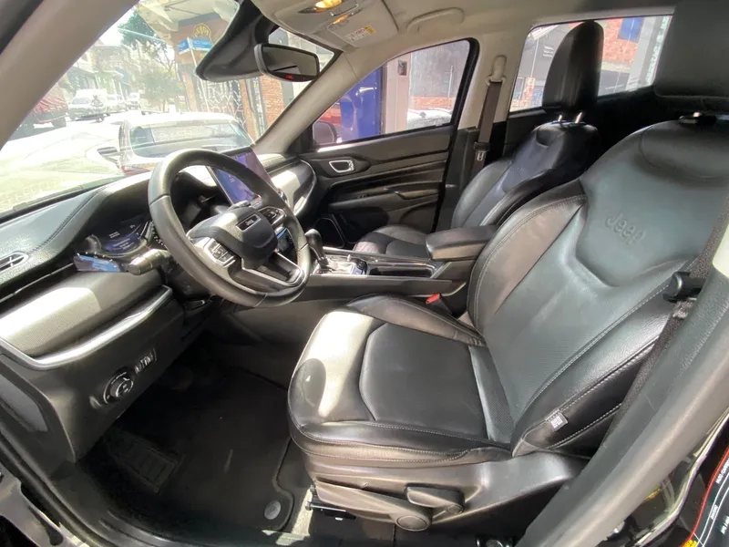 Jeep Compass Preto