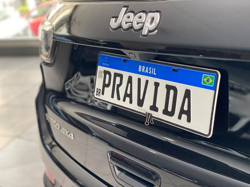 Jeep Compass Preto