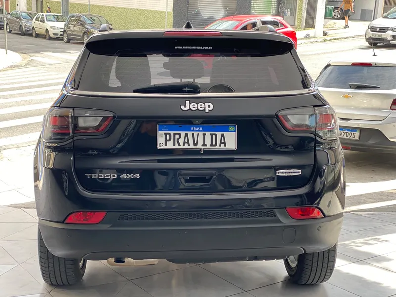 Jeep Compass Preto