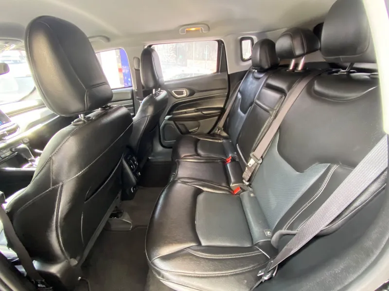 Jeep Compass Preto