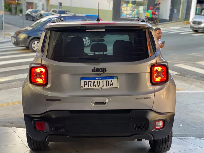 Jeep Renegade Prata