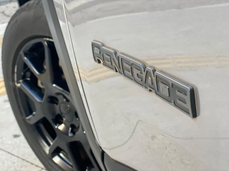Jeep Renegade Prata