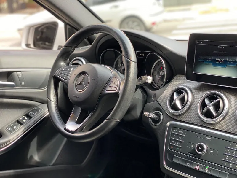 Mercedes Benz Classe GLA Prata