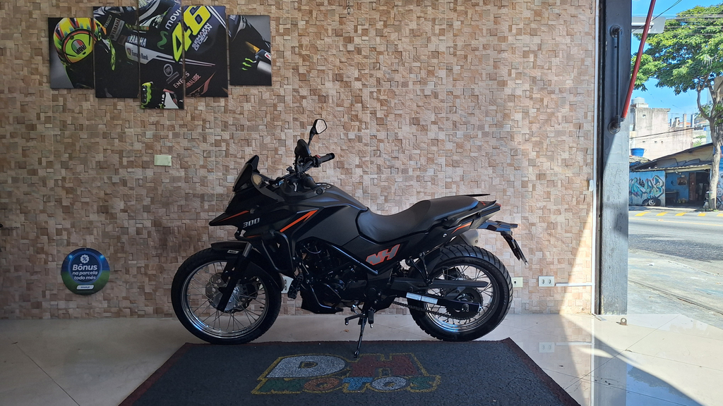 Dafra NH Preto