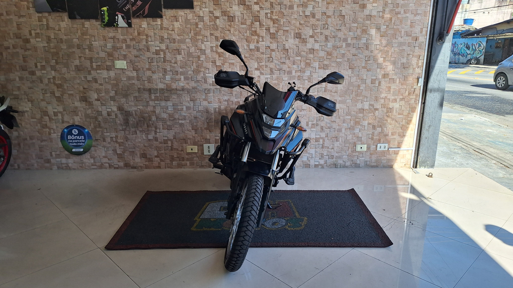 Dafra NH Preto