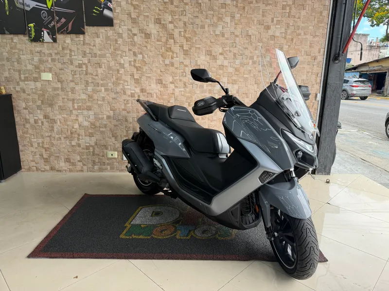 Dafra MAXSYM Cinza