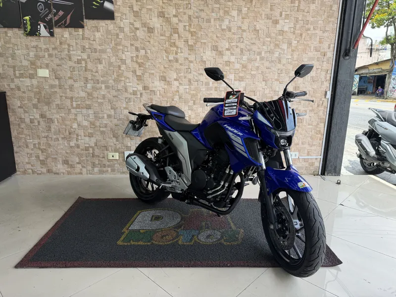 Yamaha FZ25 Azul