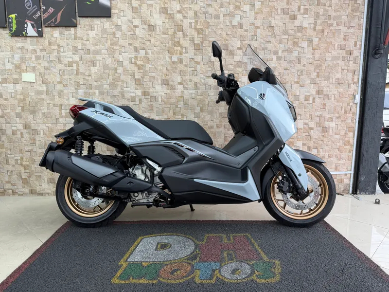 Yamaha XMAX 300 Cinza
