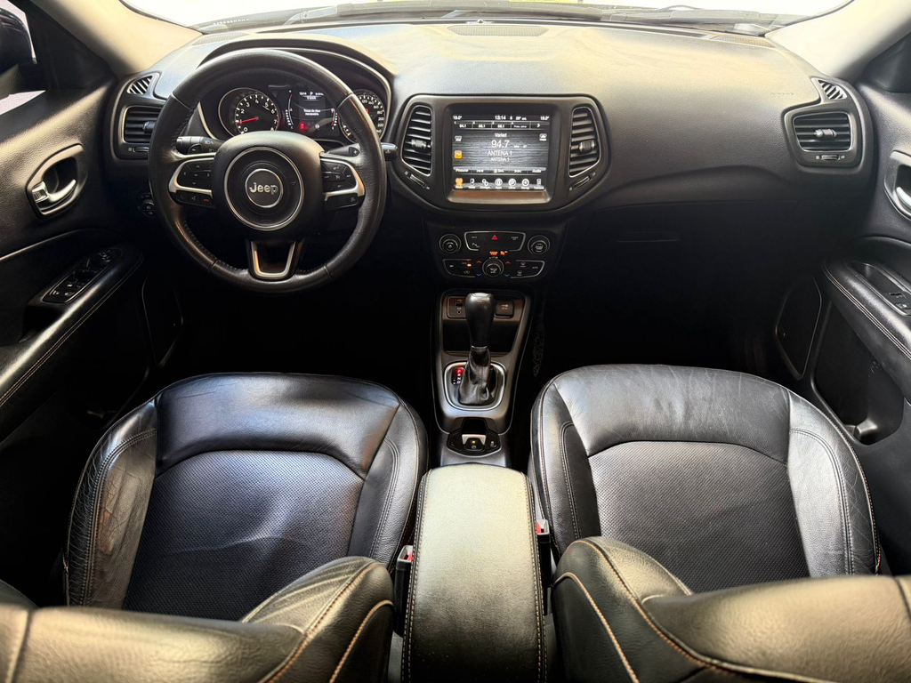 Jeep Compass Preto