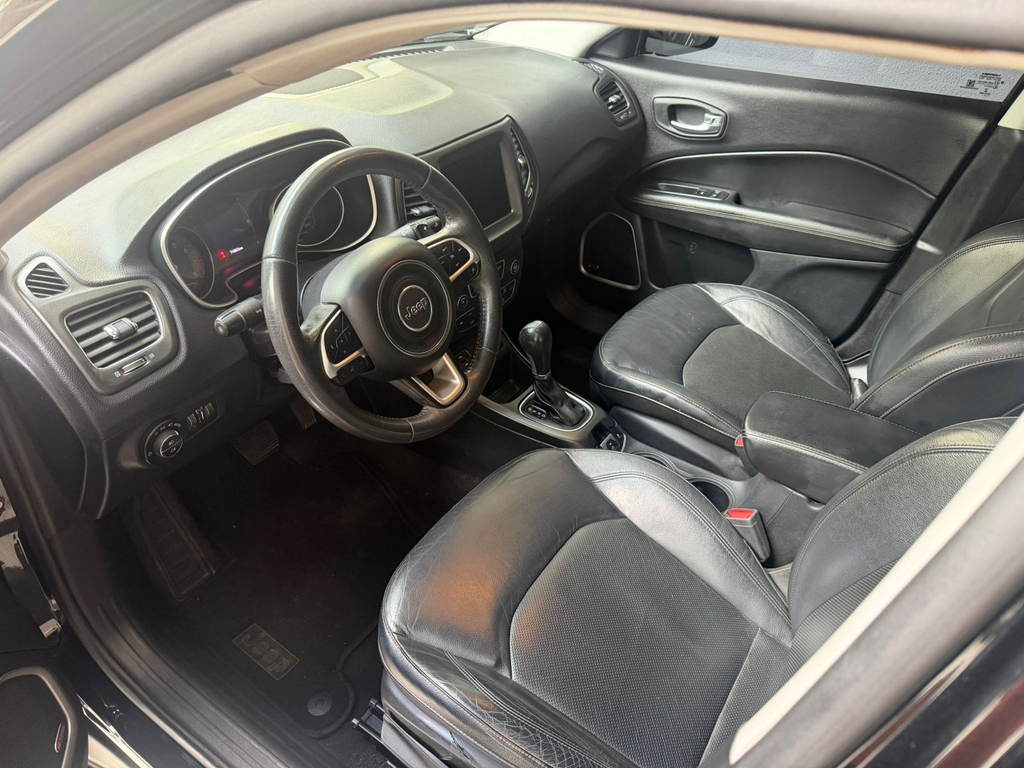 Jeep Compass Preto
