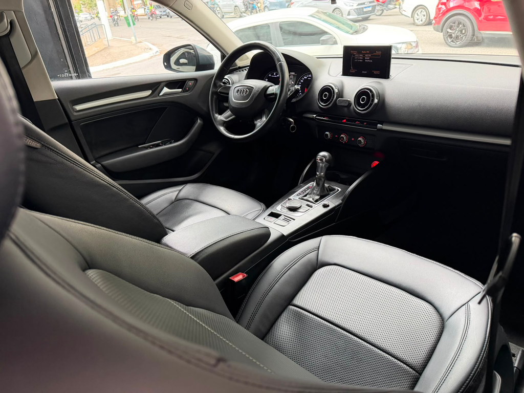 Audi A3 Cinza