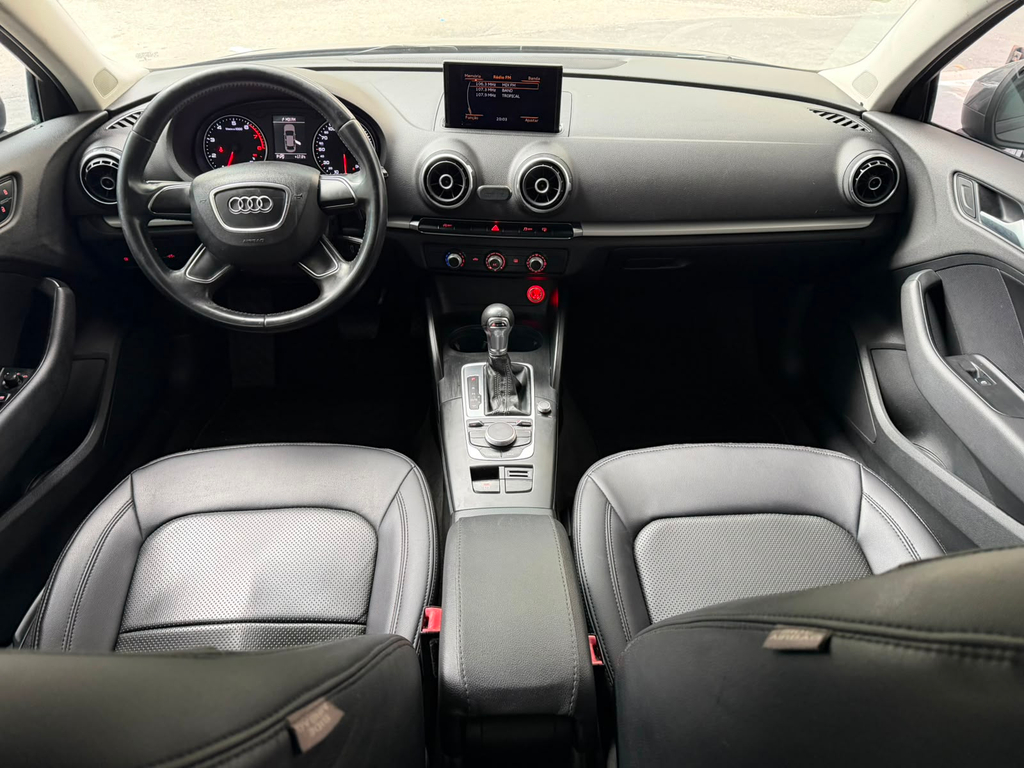 Audi A3 Cinza