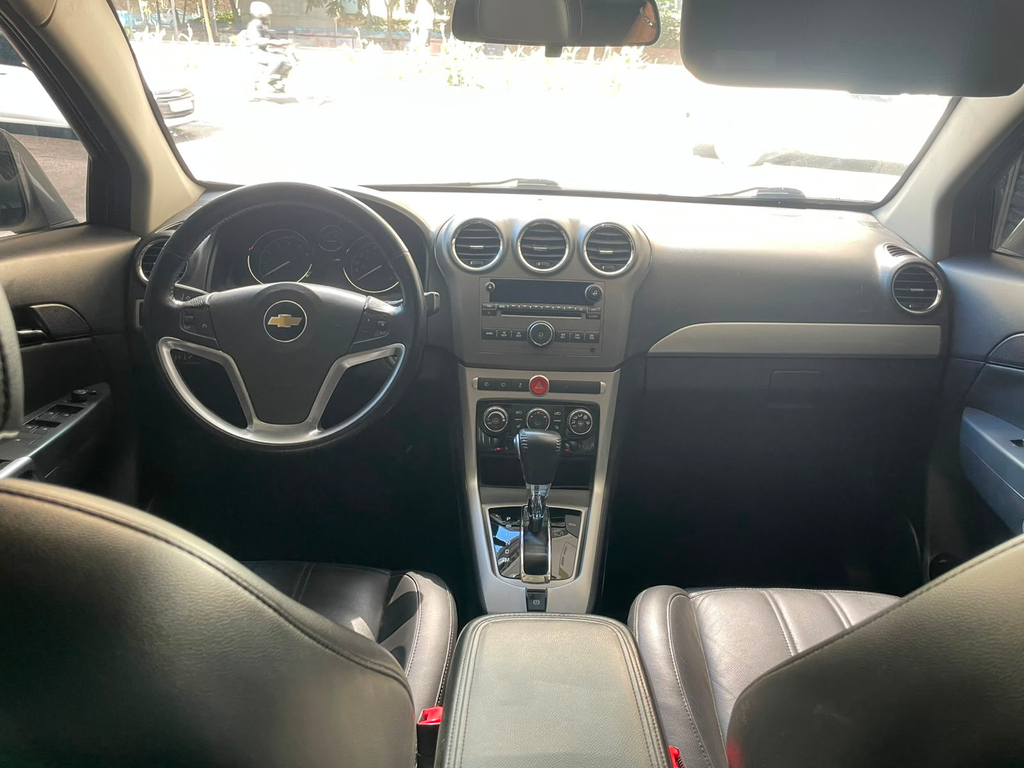 Chevrolet Captiva Prata