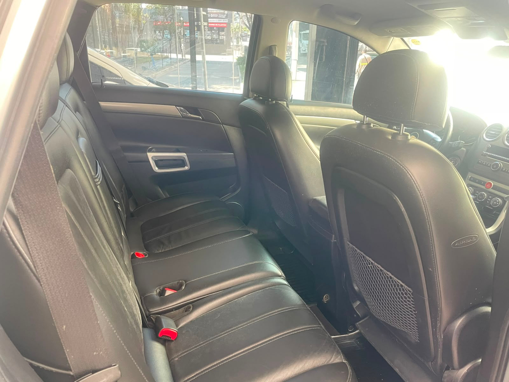 Chevrolet Captiva Prata