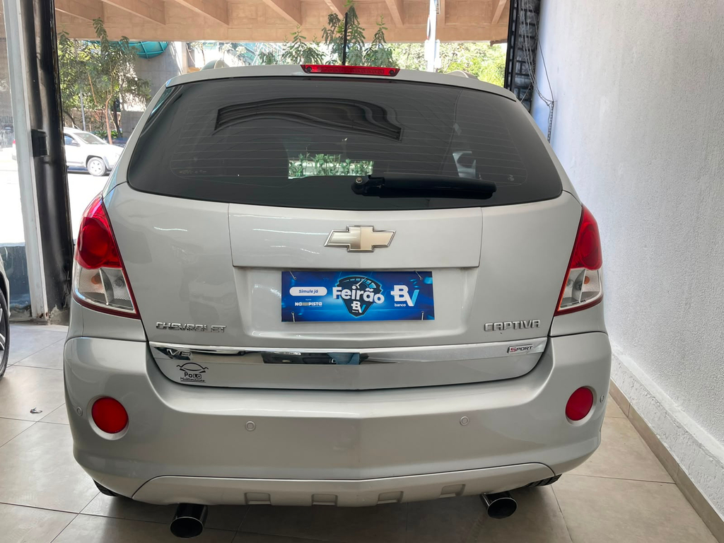 Chevrolet Captiva Prata