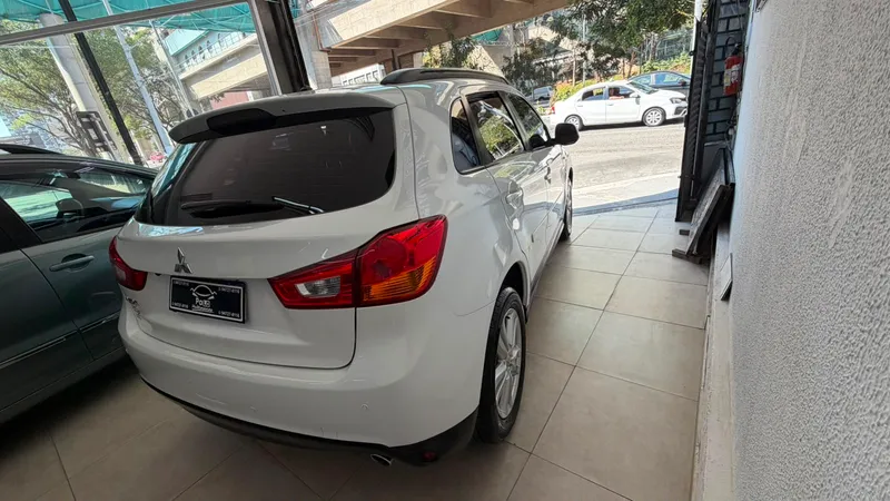 Mitsubishi ASX Branco
