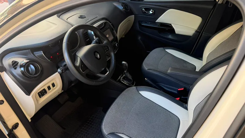Renault Captur Branco