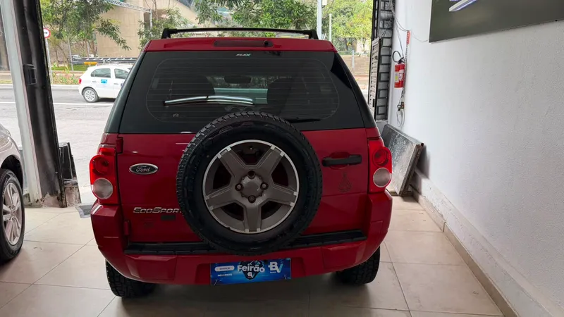 Ford EcoSport Vermelho