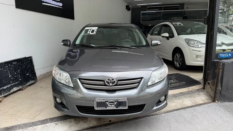 Toyota Corolla Cinza