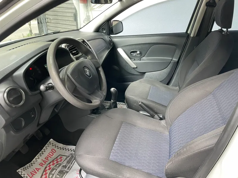 Renault Sandero Branco