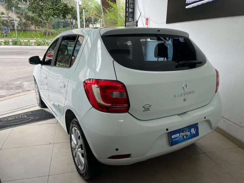Renault Sandero Branco