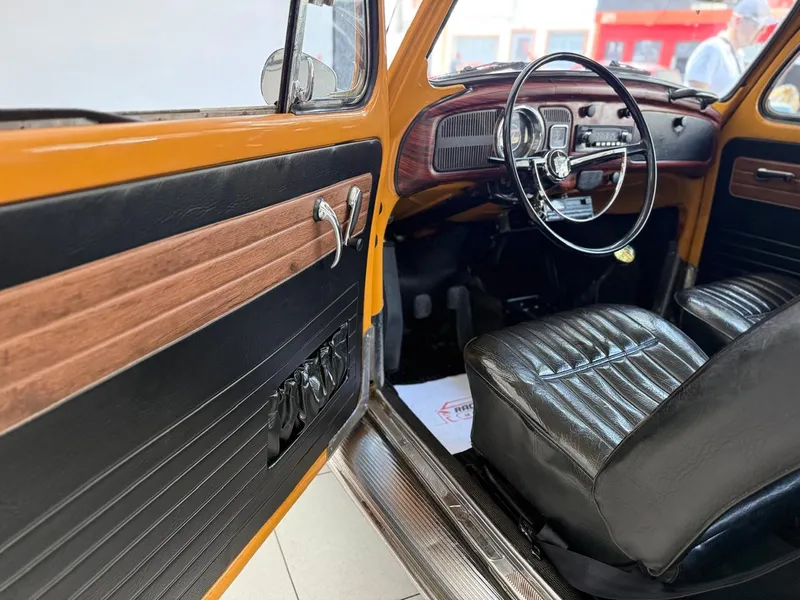 Volkswagen Fusca Amarelo