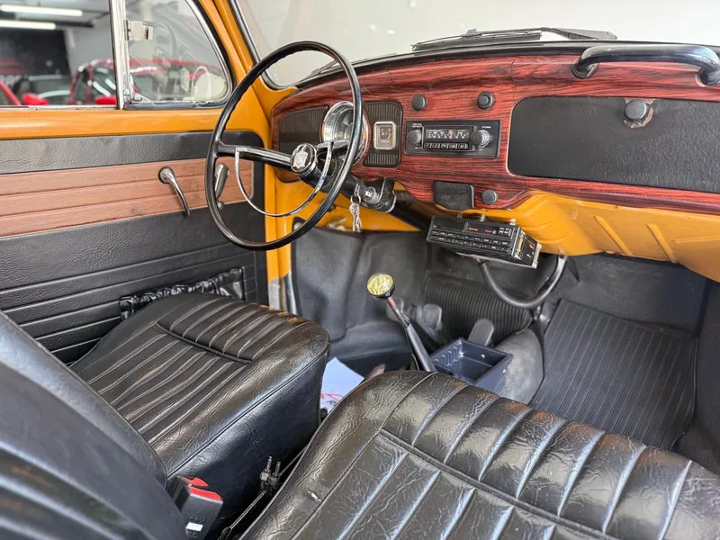 Volkswagen Fusca Amarelo