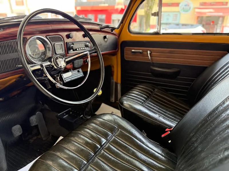 Volkswagen Fusca Amarelo