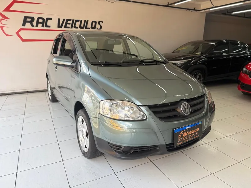 Volkswagen Fox Cinza
