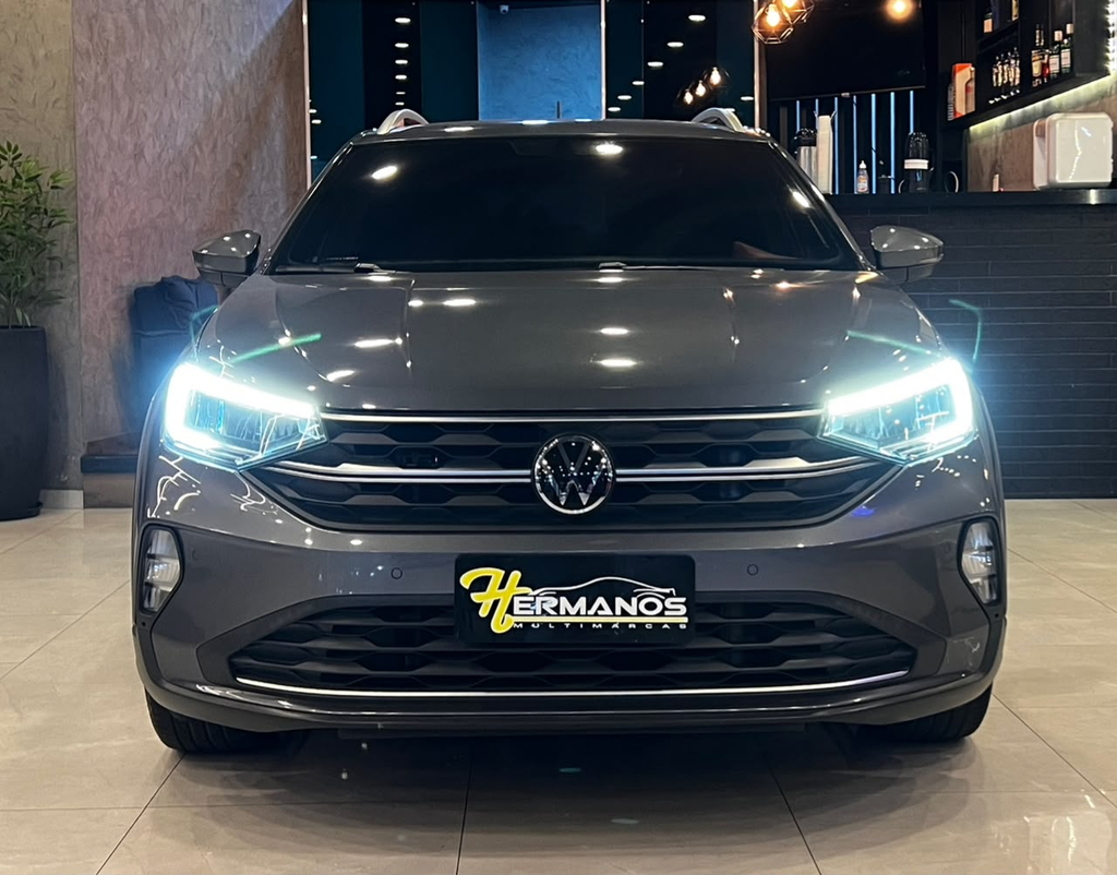 Volkswagen Nivus Cinza