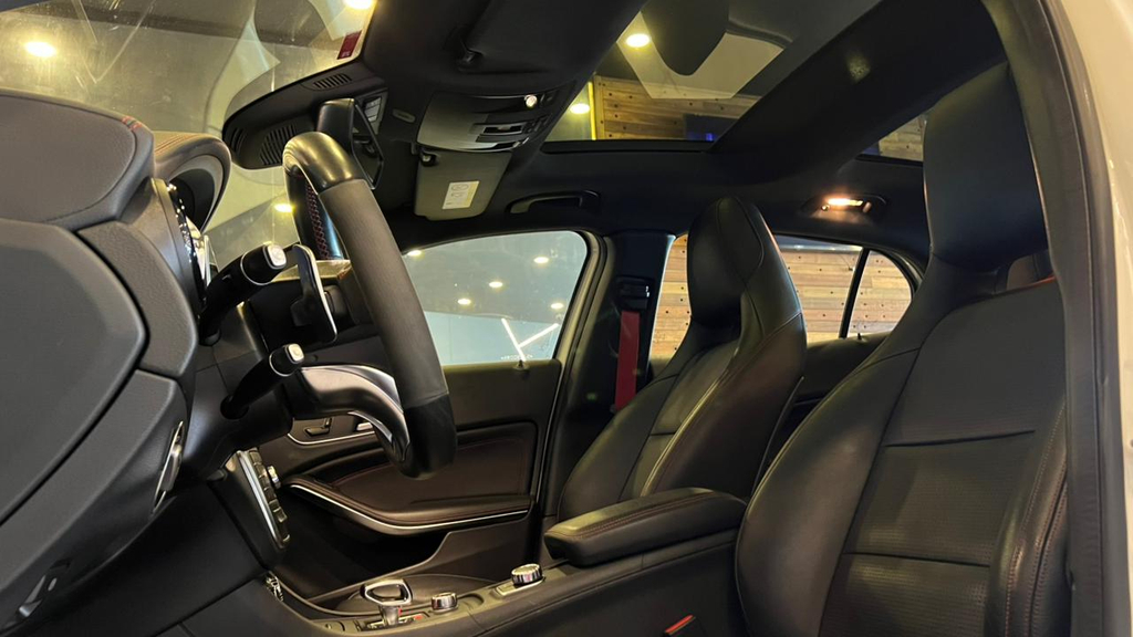Mercedes Benz GLA 45 Branco